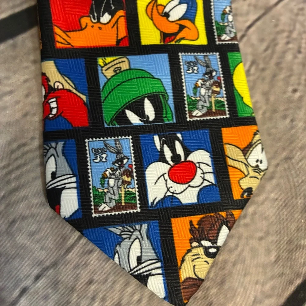 5/$20 VTG 1997 Looney Tunes Stamp Collection Warner Bros.‎ Men's Tie Multi Color